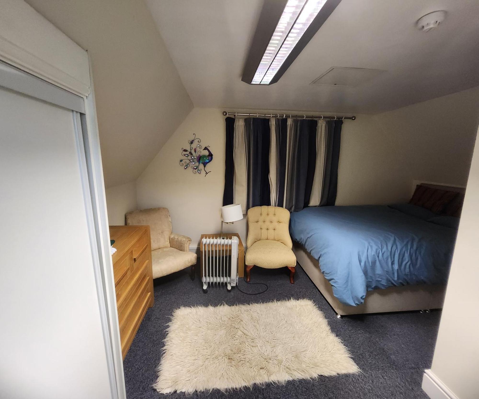 Stylish Modern 1-Bed Apartment In Prime Solihull Town Centre 객실 사진